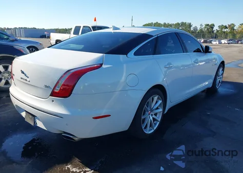 2014 Jaguar Xj из США, поврежденный, VIN SAJWA1CZ1E8V72082